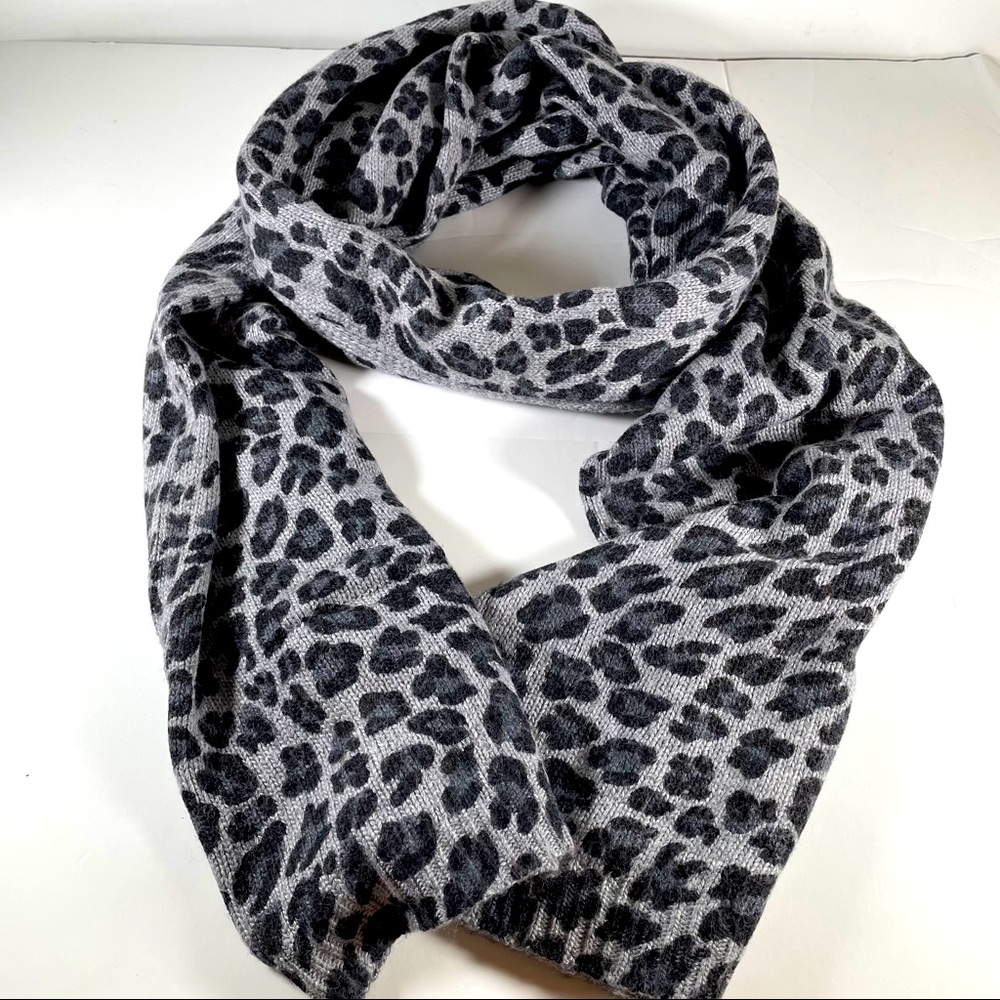 Pieces scarf for women